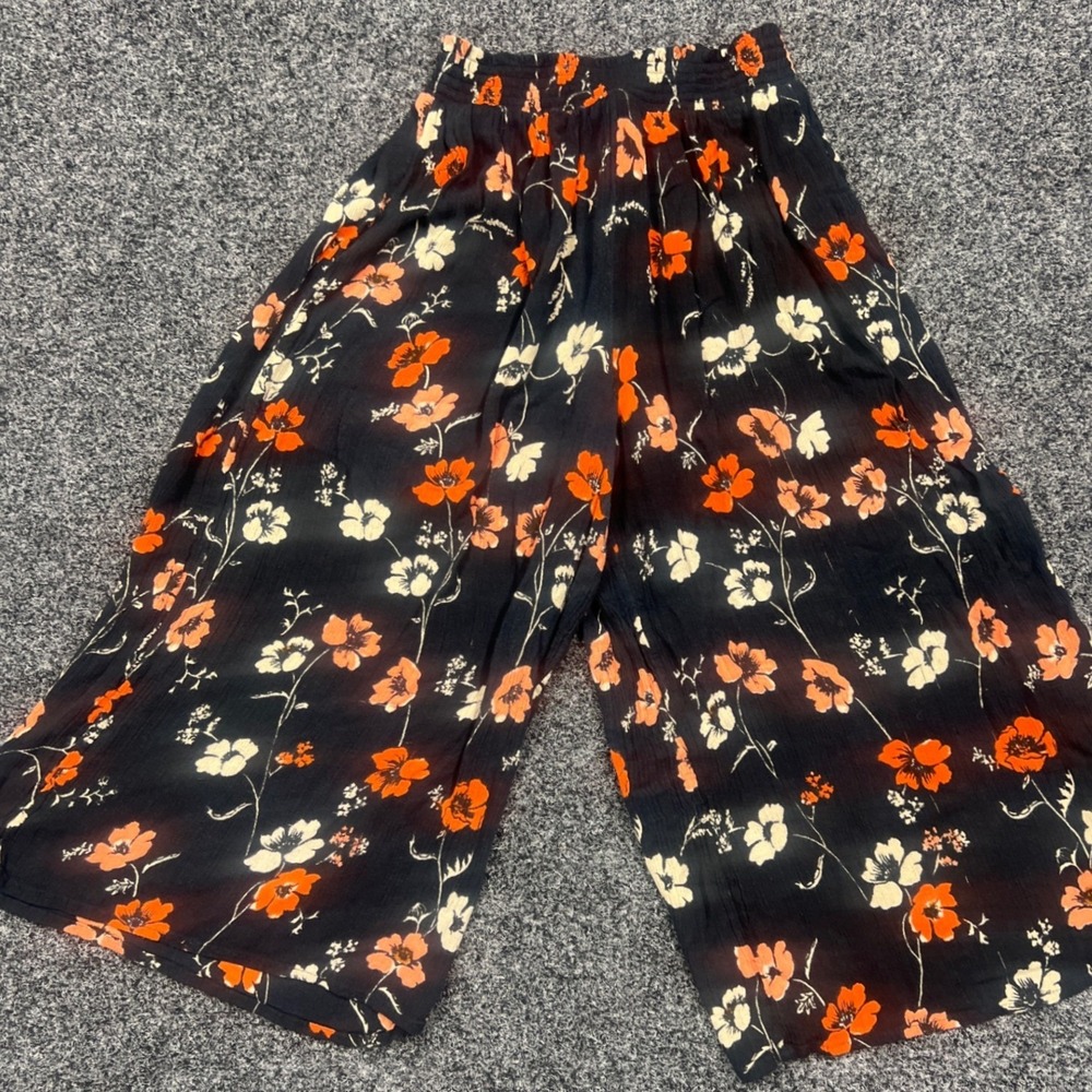 Out From Under Pants XL Black Floral Poppies Wide Leg Smocked Boho Cropped